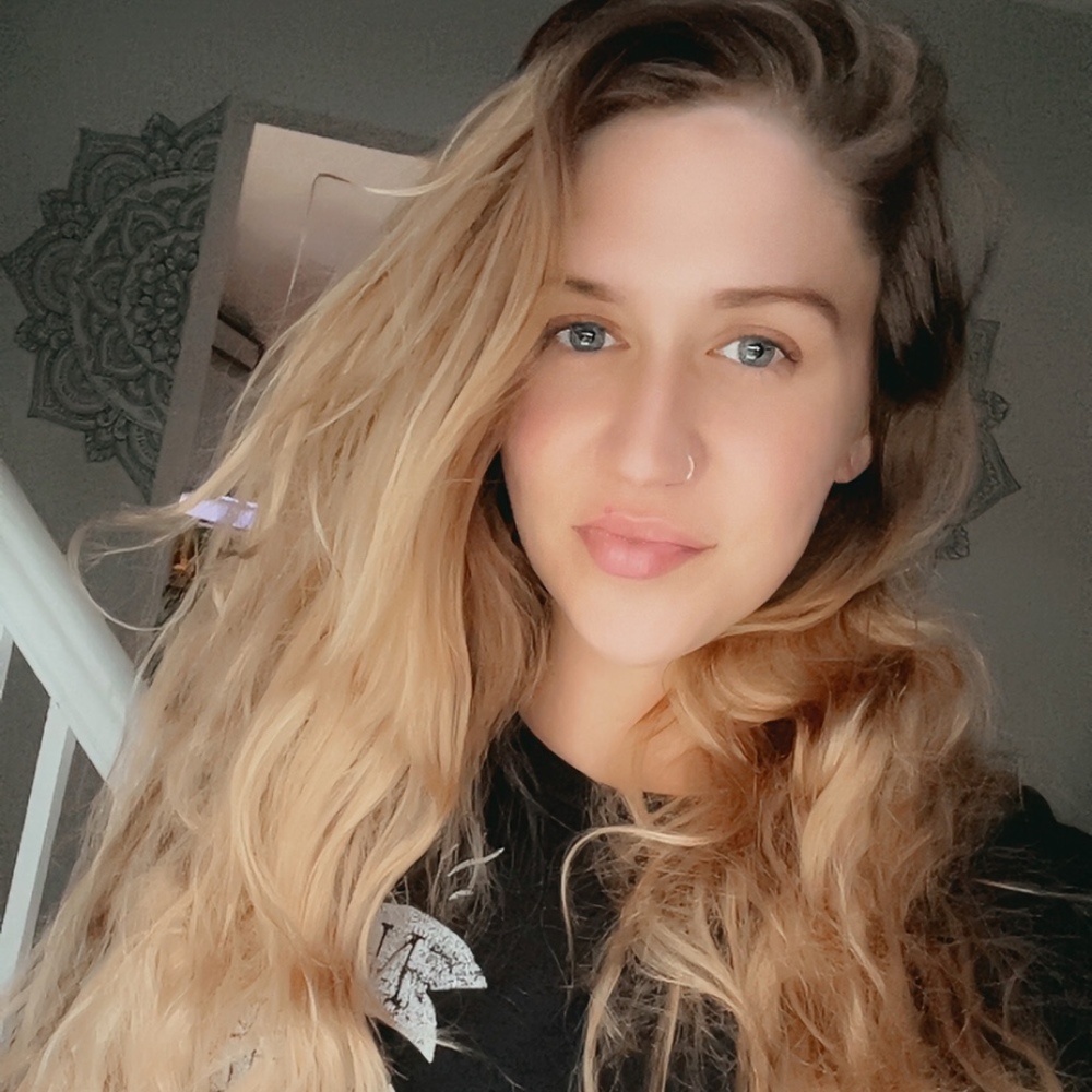 Meet your Posher, Stephanie